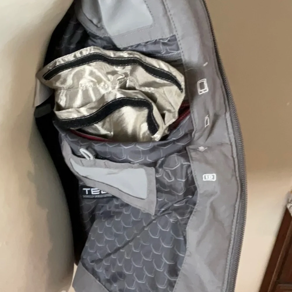 Women's Gray Sleeveless utility  + Jacket - Picture 5 of 14